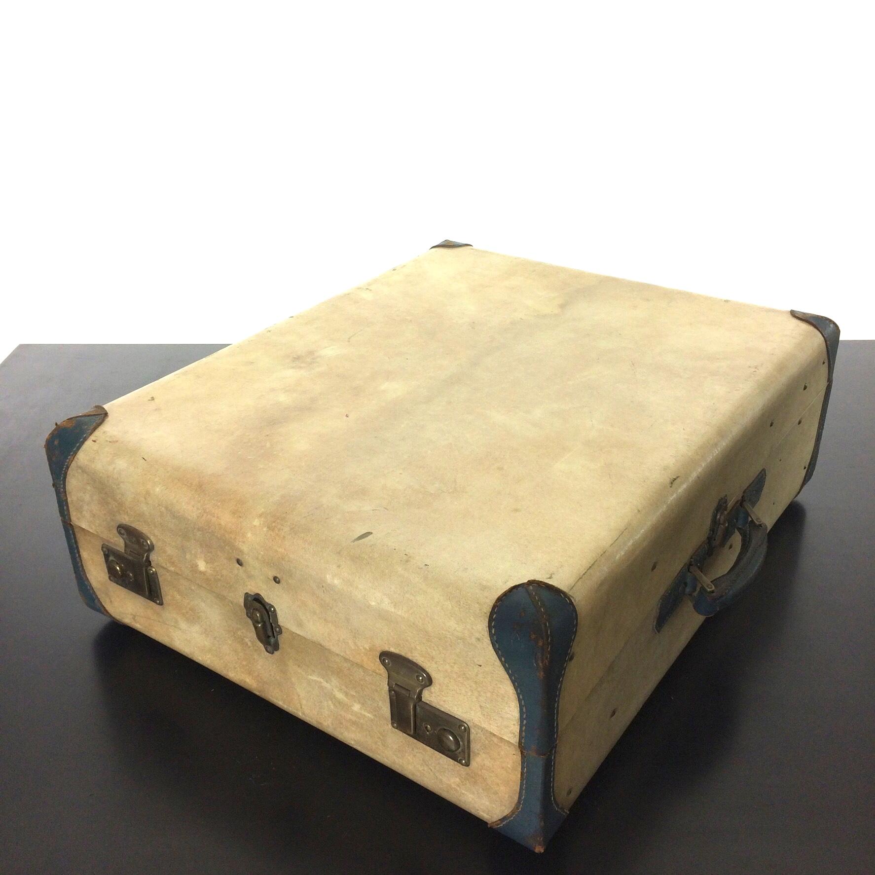 Valigia guardaroba pergamena parchment Valigia guardaroba pergamena parchment