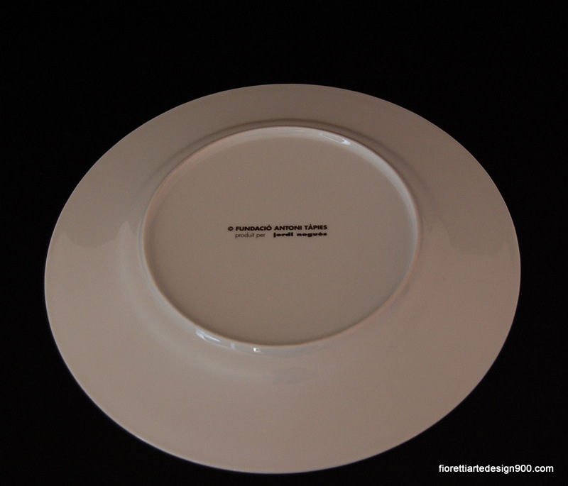 grande piatto porcellana Antoni Tàpies fondazione Barcellona - Clicca l'immagine per chiudere